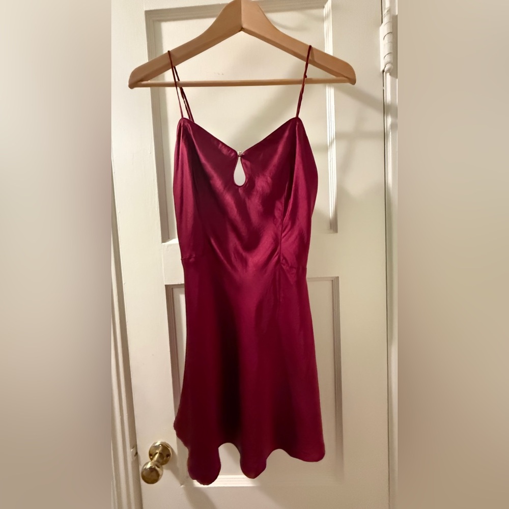 Vintage 1998 Victoria's Secret Burgundy 100% Silk Chemise